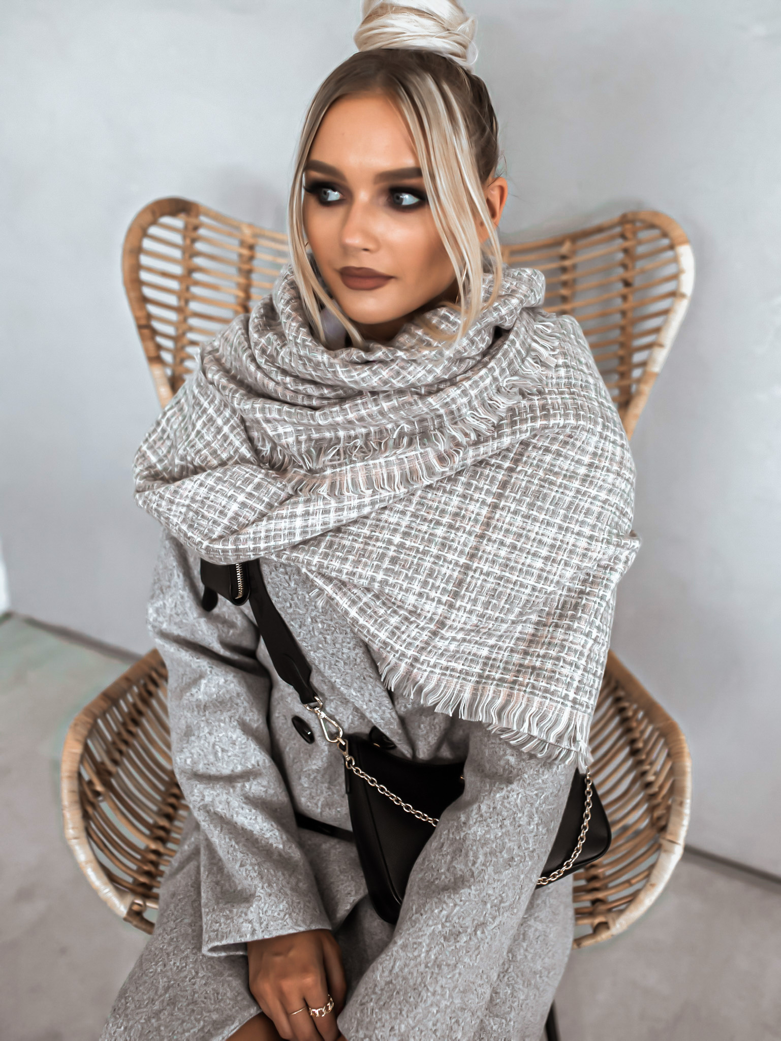 Šála Paulette Barva: Béžová