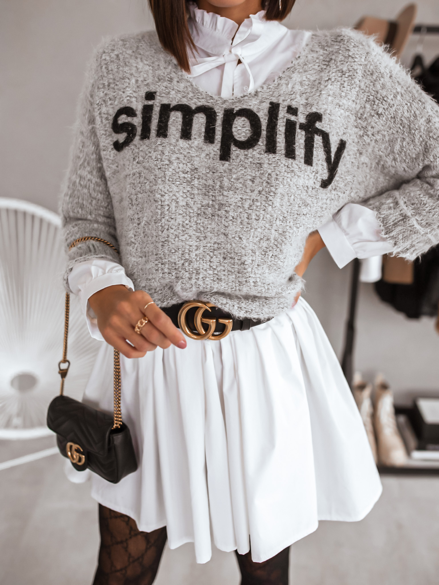 Svetřík Simplify Barva: Světle šedá