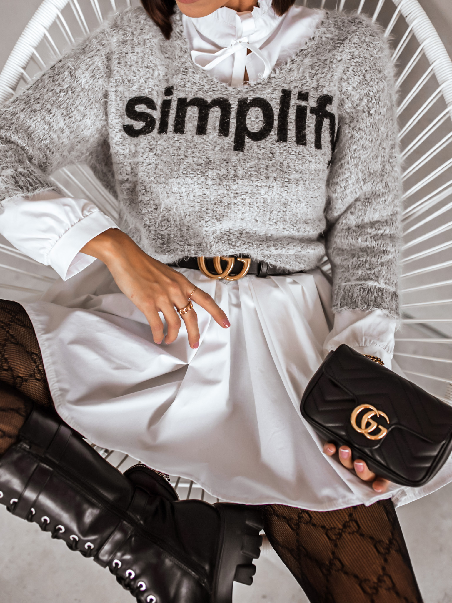 Svetřík Simplify Barva: Tmavě šedá