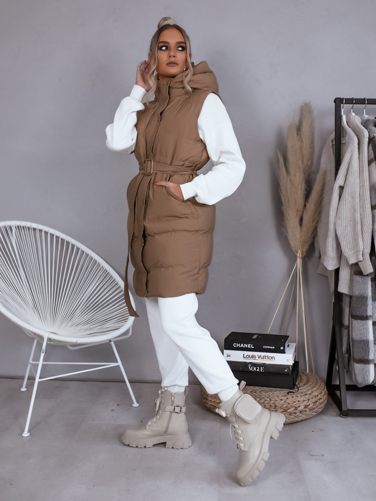 Vesta Cody/brown