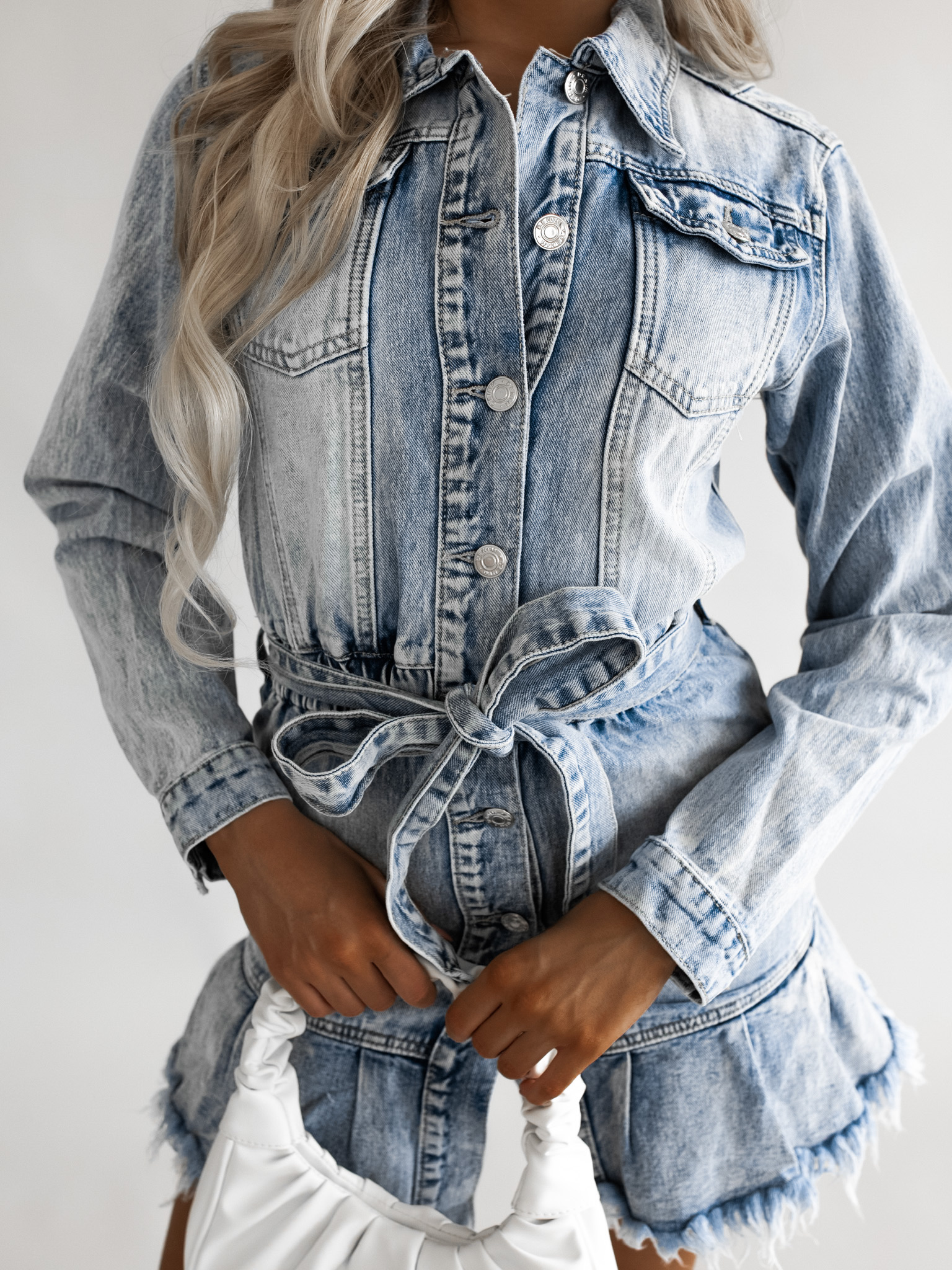 Džínové denim šaty s dlouhým rukávem a volánem Infinity Velikost: M
