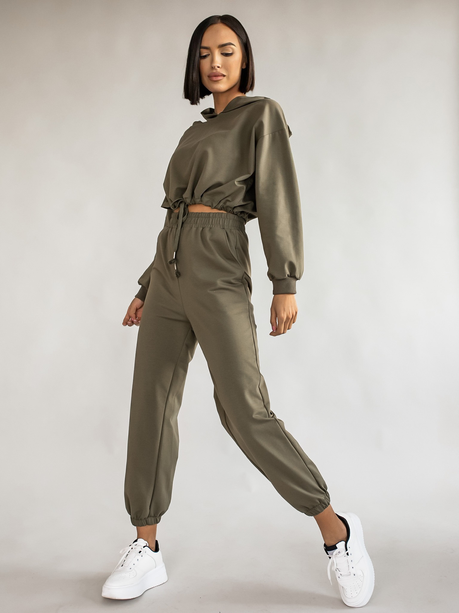 Khaki tepláková souprava MIA s kapucí Velikost: L/XL
