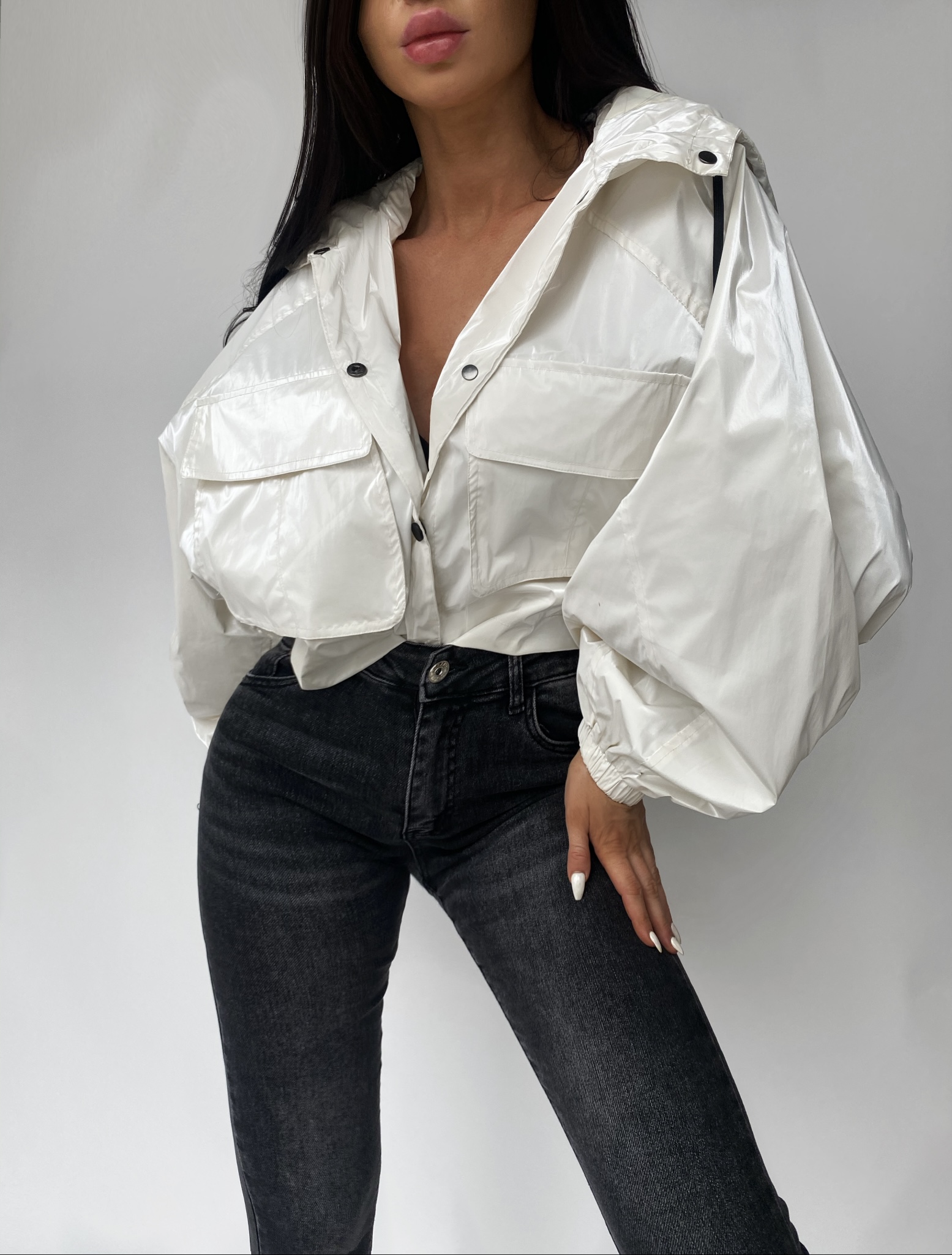 Bílá oversized kratší bundička FLEUR Velikost: L/XL