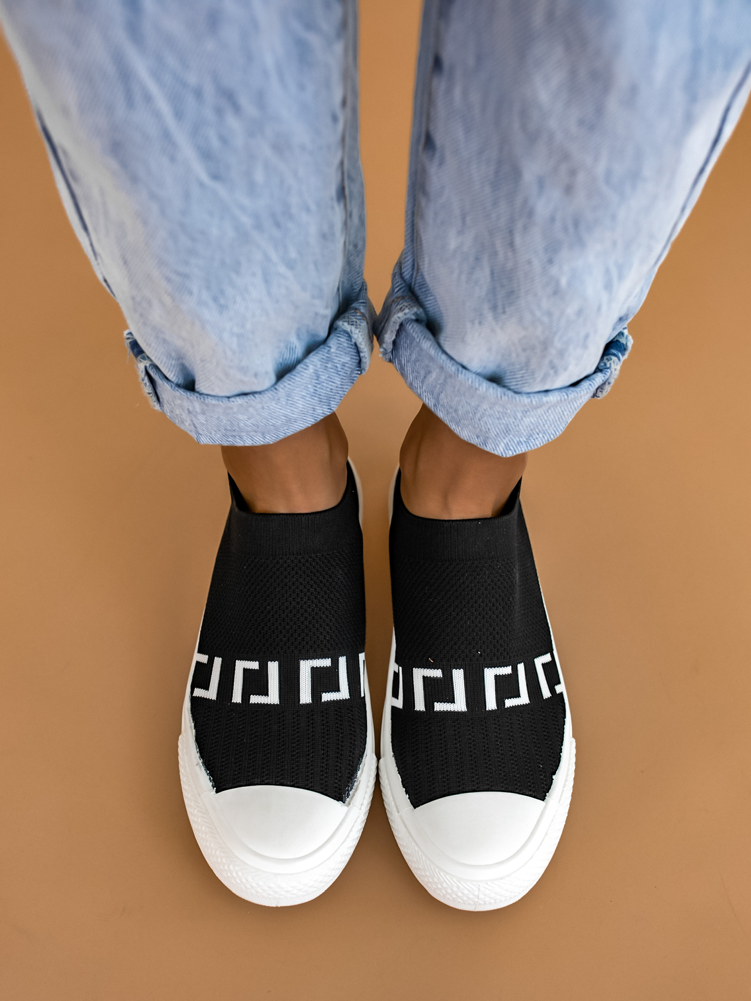 Černé slip-on tenisky MIRAGE Velikost: 40