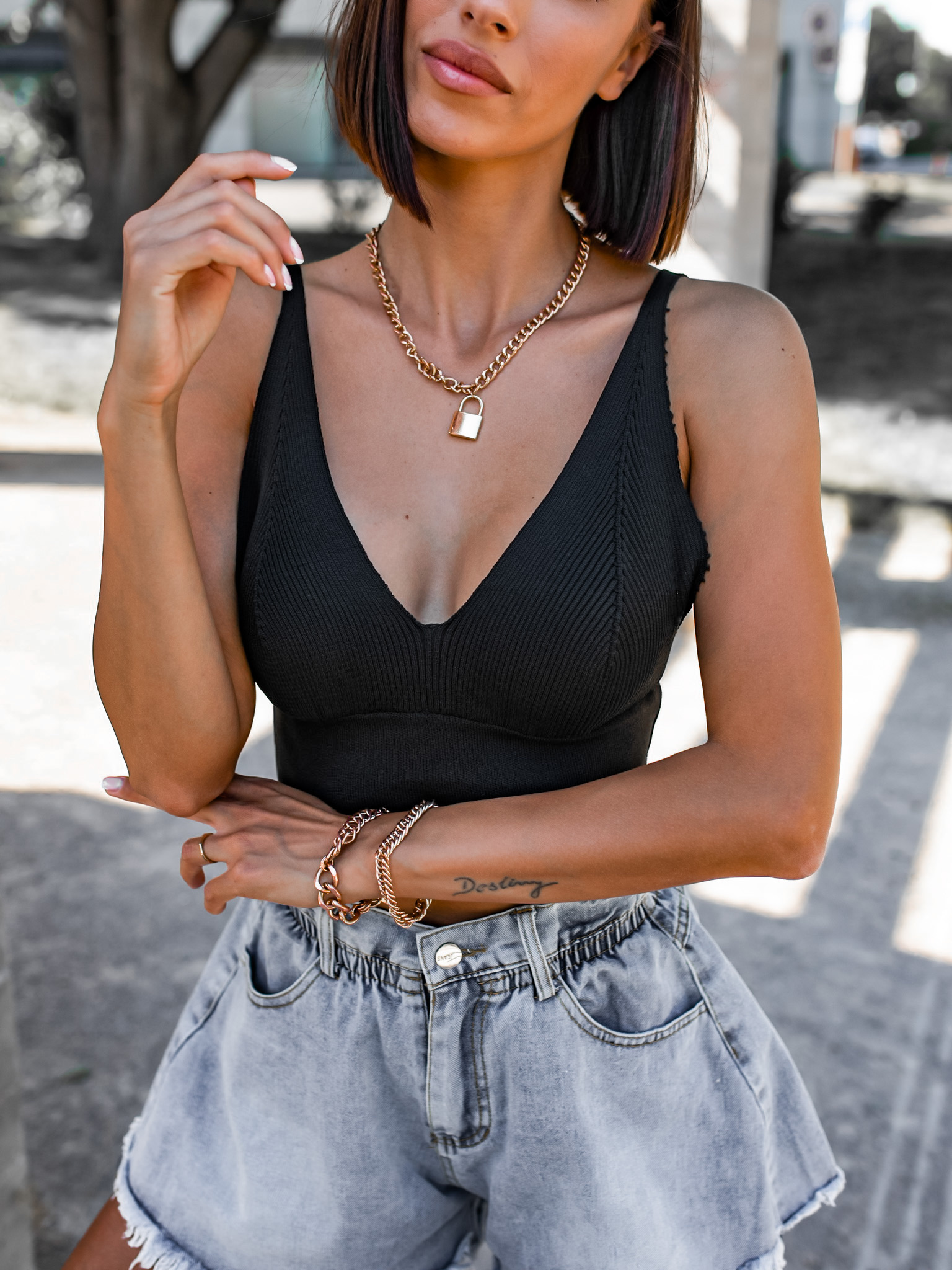 Crop top SAMMY Barva: Černá