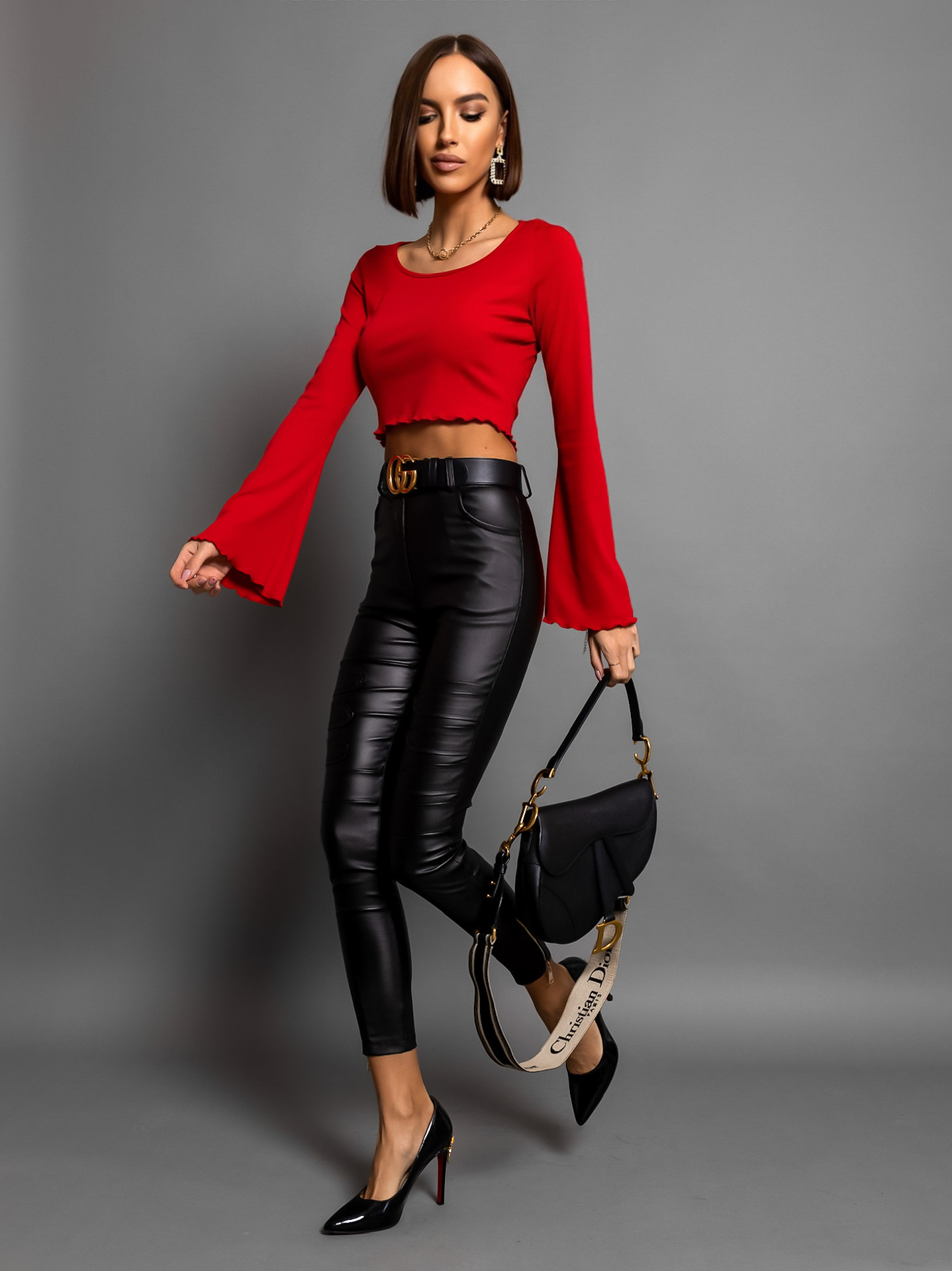 Červený žebrovaný crop top OVERNIGHT s rozšířenými rukávy