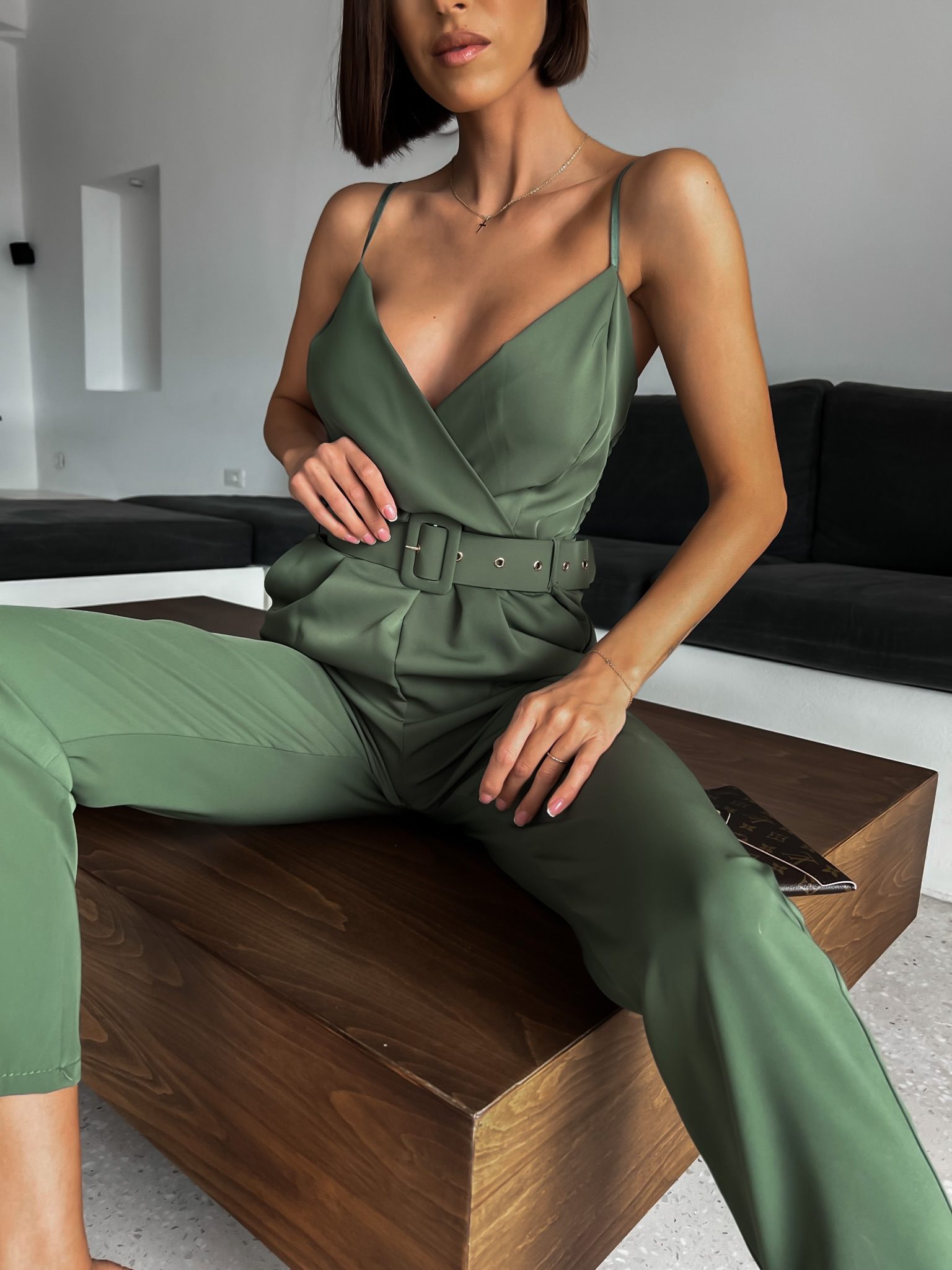 Khaki elegantní overal CANYON s páskem