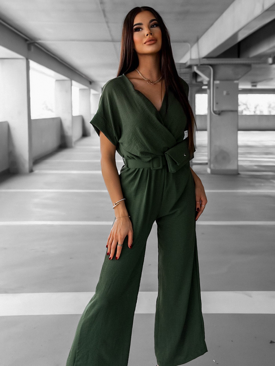 Khaki elegantní overal ADDISY s kapsičkou