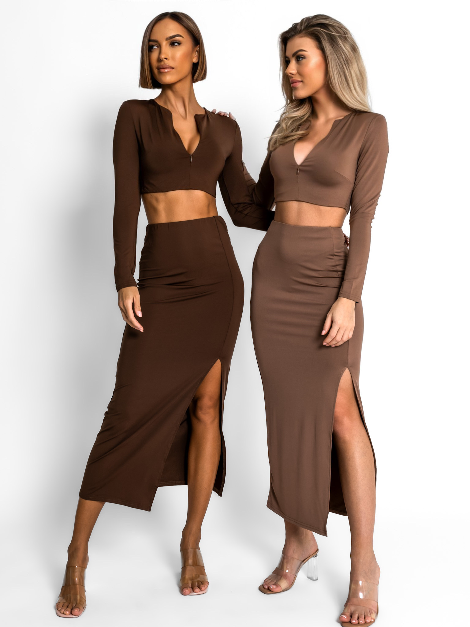 Levně Tmavě hnědý stylový komplet CETINE