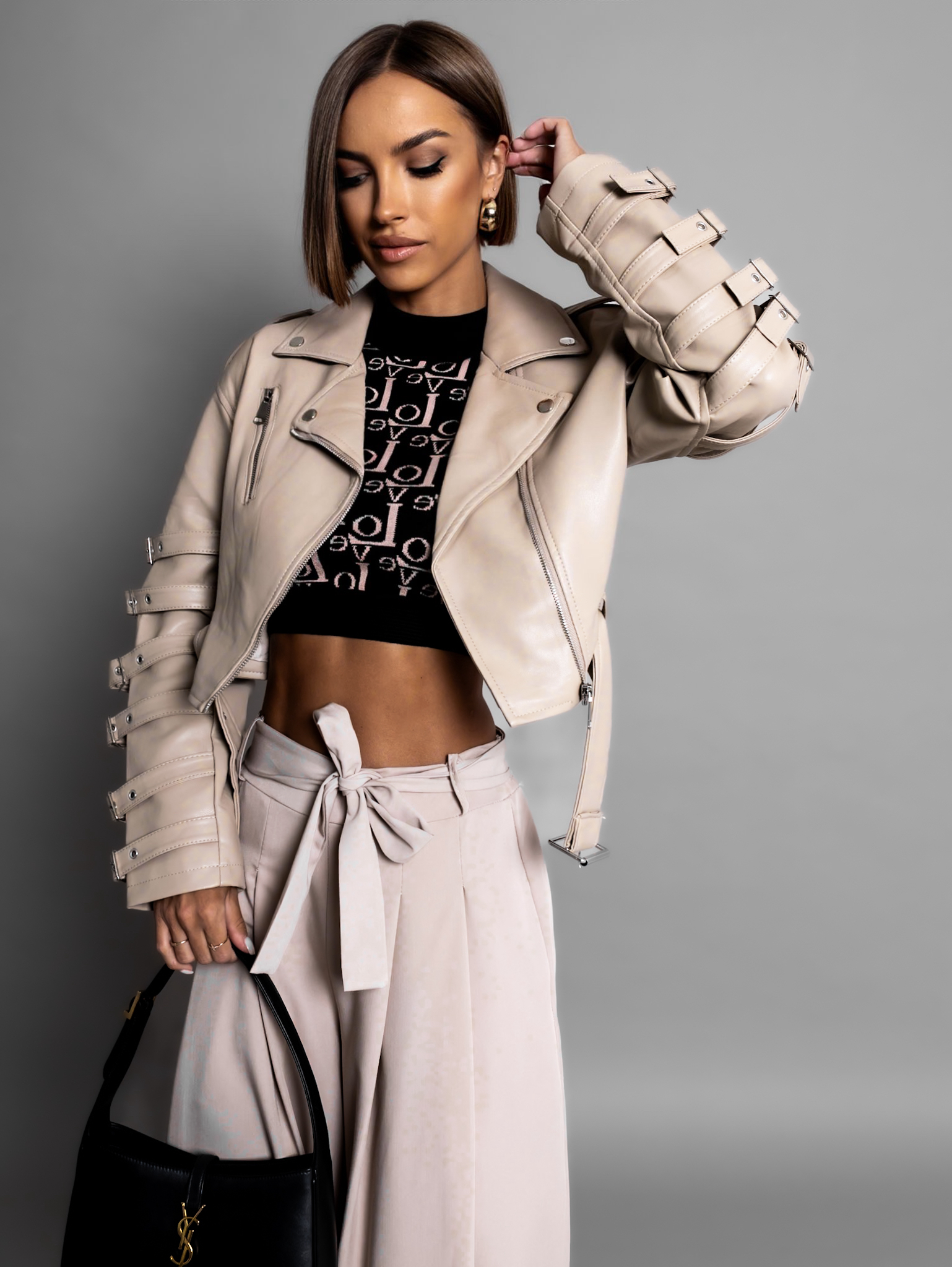 Levně Béžová koženková biker bunda SUELITA s pásky