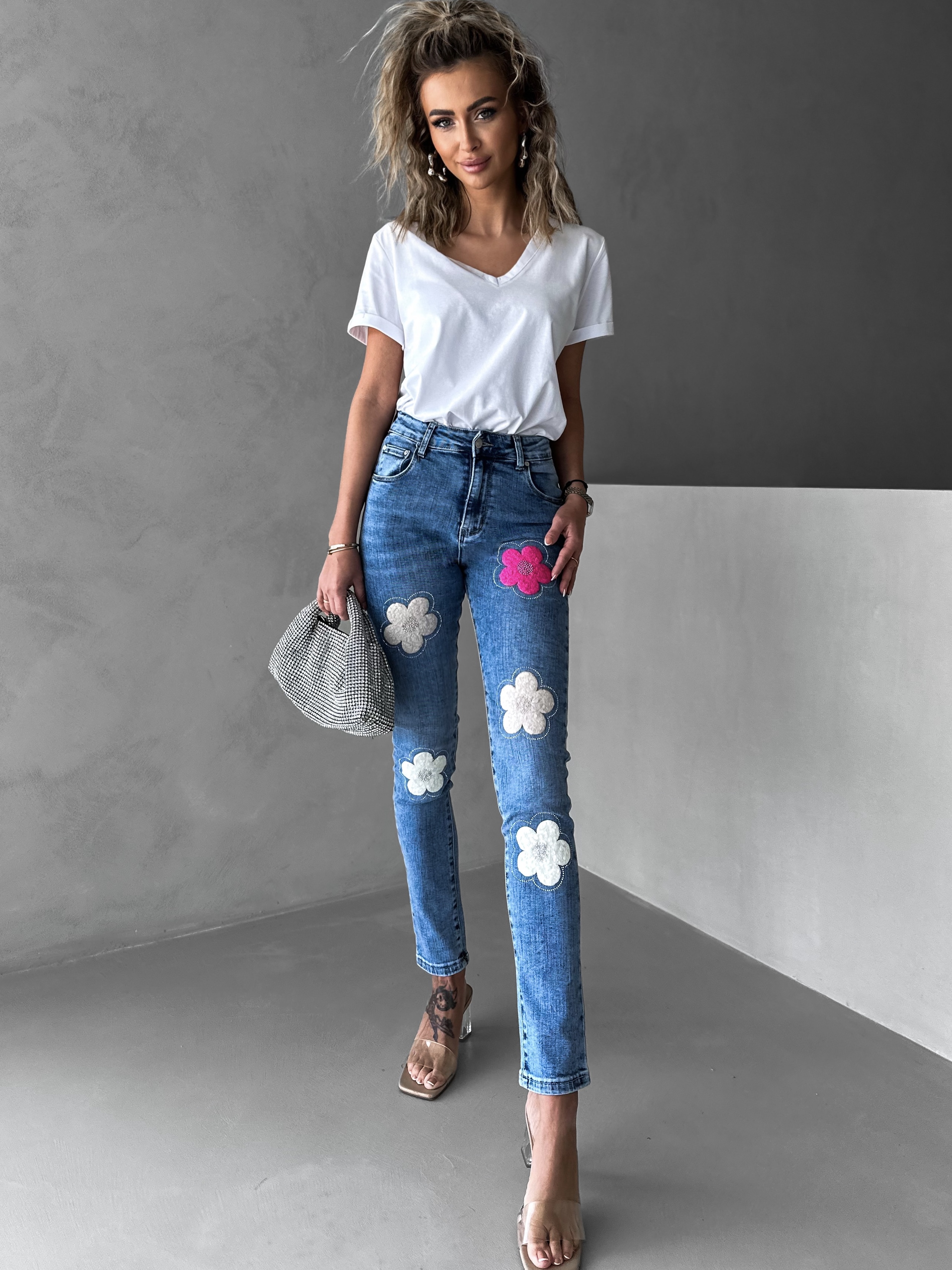 Modré skinny úzké elastické džíny TALIEN s květinami Velikost: L