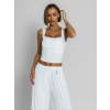 Bílý elastický top CAMILLA s vycpávkami