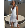 Bílé elegantní koktejlové šaty IZMAEL s třásněmi