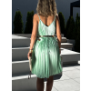 Světle zelené krátké plisované šaty CLAURA se zlatým páskem