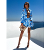 Modrý kraťasový květinový kostýmek VILJA se sakem