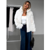 Bílý krátký faux fur kožesinový kabát JENEL