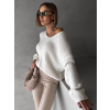 Krémový oversize svetřík ULYSES s výstřihem