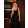 Černé elegantní sametové dlouhé šaty GAZMA s výstřihem