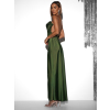 Zelené dlouhé saténové šaty UNUTA s holými zády