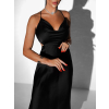Černé lesklé saténové šaty MADALYN s průstřihy