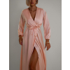 Světle růžové saténové šaty WOMAN s dlouhým rukávem