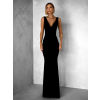 Černé elegantní dlouhé šaty BROULIO s výstřihem