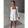 Bílé tenisové vlnkované šaty RYTYLA s kraťásky