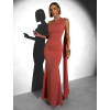 Lososové elegantní dlouhé šaty ELANESSE s vlečkou