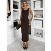 Tmavě hnědé přiléhavé midi šaty TREVY s rozparkem