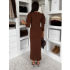 Hnědé společenské midi šaty KYRAYA s rozparkem