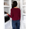 Vínový elegantní svetřík CRASTINA s knoflíky