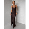 Tmavě hnědé dlouhé saténové šaty ORIXY s výstřihem