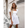 Bílé kratší šaty GROW s průstřihy