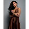 Hnědé lesklé dlouhé plesové šaty CHRYSANTHE