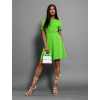 Neonově zelené elegantní šaty ENNS s průstřihy na zádech