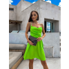 Světle zelené lesklé elegantní šaty JEWELRY s průstřihy