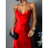 Červené lesklé elegantní šaty MADALYN s vázáním na zádech