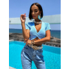 Světle modrý elegantní crop top CAILINE