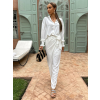 Bílý elegantní kalhotový komplet RIKENI s košilí