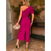 Fuchsiové elegantní šaty ROMANES na jedno rameno